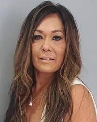 Marisa Barr's Instagram, Twitter & Facebook