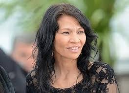 Marty Ewing's Instagram, Twitter & Facebook