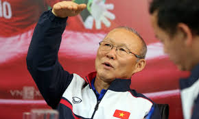 Ông chính thức ra mắt vai trò huấn luyện viên trưởng của đội tuyển bóng đá nam và u23 việt nam từ ngày 11/10/2017. Q A With Coach Park Hang Seo The Mastermind Behind Vietnam S U23 Football Success Vnexpress International