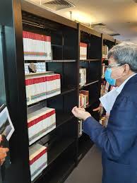 Did you know that there are 20 public universities and 47 private universities in malaysia? Eland On Twitter Delighted To Hear From Pustaka Raja Tun Uda Library In Malaysia That The Eland List Has Been Donated To Them During Lockdown Happy Reading In Selangor Librariesaroundtheworld Libraries