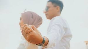 Simak penjabarannya di vidio terbaru ustad hanan attaki tahun. Wanita Wajib Tahu Ini 6 Kriteria Yang Harus Dimiliki Calon Suami Catat Baik Baik Ya Herstory