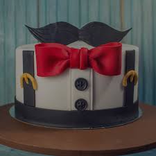 The younger he is, the more designs are available for him. Birthday Cake Ideas For Men