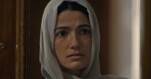 لم تتمالك الفنانة نيللي كريم دموعها بسبب كلمات الإطراء التي امطرتها بها المذيعة منى الشاذلي، لحظة ترحيبها بها في برنامجها معكم. Ù…Ø³Ù„Ø³Ù„ Ù†ÙŠÙ„Ù„Ù‰ ÙƒØ±ÙŠÙ… Ø§Ù„ÙŠÙˆÙ… Ø§Ù„Ø³Ø§Ø¨Ø¹