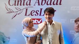 Rizky billar dan lesti kejora akan menikah di bulan agustus 2021. Kenang Pertemuan Pertama Lesti Kejora Dan Rizky Billar Ungkap Hal Yang Tak Bisa Mereka Lupakan Tribunnews Com Mobile