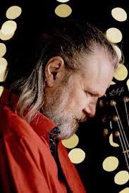 Rusty Holloway's Instagram, Twitter & Facebook