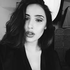 NADIA KING (@NadiaKingUK)