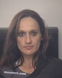 Amanda Whitesides's Instagram, Twitter & Facebook