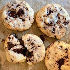 Mai Saget Nguyen On Instagram S Il Y A Bien Des Douceurs Que L On Peut Faire Un Peu Partout Meme En Vacan En 2020 Cookies Et Biscuits Cookies Chocolat Chocolat Noir