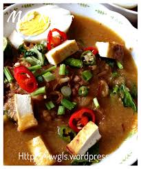 Membuat resep ini hanya membutuhkan waktu selama 60 menit. Noodles In Sweet Potatoes Gravy Mee Rebus é©¬æ¥å¤é¢ Guai Shu Shu