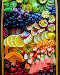 Incroyable Idee De Dessert Plateau De Fruit Oeuvre D Art Explosion De Couleurs Plateaux De Fruits Assiette De Fruits Plateaux Alimentaires