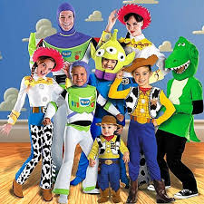40 Of The Best Family Costumes Ideas For Halloween Family Halloween Costumes Toy Story Halloween Costume Toy Story Costumes