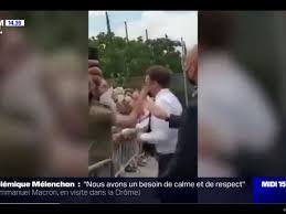 French president emmanuel macron was caught on video being slapped across the face tuesday during a tour to take the country's pulse amid the coronavirus pandemic. 0qcxq Ifcdzfnm