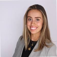 Lilly Baum's Instagram, Twitter & Facebook