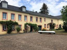 Derzeit 199 freie mietwohnungen in ganz konz. 2 Zimmer Wohnung Zu Vermieten Agritiusstrasse 4 54329 Konz Oberemmel Konz Mapio Net