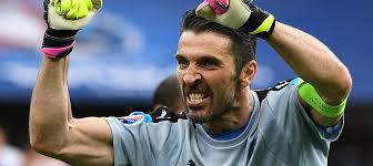 Buffon, 42, joined juve from parma in 2001 and has made over 669 appearances for the club, returning to turin at the start of the campaign after one season with psg. Juventus Goalkeeper Gianluigi Buffon Confirms 2018 As Final Season