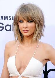 Here at cosmo hq, we are very much here for them, and we say 2020 is the time to be brave whether you have thick hair or fine, straight or curly, we've rounded up all the celebrity inspiration you'll need to find to brave the bob once and for all. Hairstyles Bob Hairstyles With Bangs And Layers
