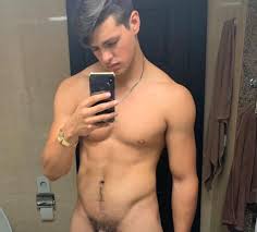 Brandon wapayaso desnudo - Best photos on dfslovakia.sk