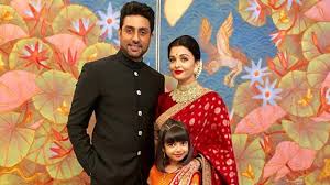 December 12's ceremony also saw people like former president of india pranab mukherjee, former us first lady hillary clinton, bollywood stars aamir. Isha Ambani And Anand Piramal S Wedding Bollywood Celebrities Vogue India Vogue India