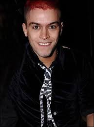 He is a rock n roll singer. Who Is Pete Bennett Dating Pete Bennett Girlfriend Wife