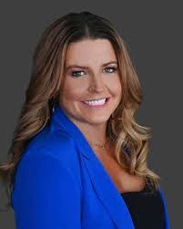 Ashley Manderville's Instagram, Twitter & Facebook