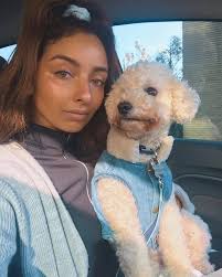 Hi everypawdy💕 My names sophi and it's my first time posting. I would love  to make some new friends 🐶