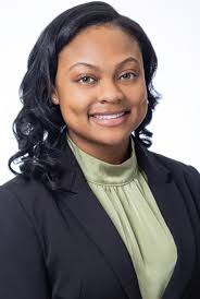 Alina Abraham (@alinaabesmed)