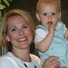 Laura Zook (@zgreeniac)