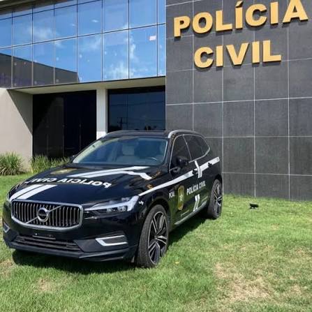 𝙑𝙊𝙇𝙑𝙊 𝙉𝘼 𝙋𝙊𝙇𝙄𝘾𝙄𝘼 𝘾𝙄𝙑𝙄𝙇? • • Não, não é ...