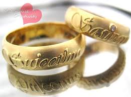 18k Yellow Gold Name Embossed Engagement Rings Wedding Rings Simple Wedding Ring With Name Engagement Rings Couple