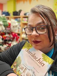 Every detail of your child is a timeless treasure! I love capturing sweet  moments of your little one's journey. Book with me today at  www.combsmediallc.com or PM me🤍