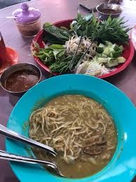 Bahan tabur resepi laksa kedah timun salad daun janggus nenas bawang besar cili kecik merah 3 bj telur. Resepi Laksa Hatyai Famousresipi Farbuck Com