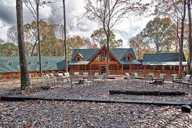 Majestic Oaks Lodge Woodland Ridge Lodges And Cabins Hocking Hills Ohio In 2021 Hocking Hills Ohio Cabins Lodge Rentals Lodge