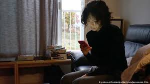 In destroy all aliens, she wore a purple sweater over a lavender shirt, white pants, and purple mary janes. Golden Bear Goes To Iranian Film There Is No Evil Film Dw 29 02 2020