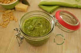 E' dall'anno scorso che il pesto di fave occupa un posto fisso nel mio elenco post per il blog. Pesto Alla Genovese Senza Pecorino I Pasticci Di Mamma Alex