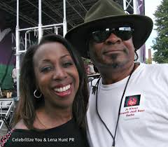 Peabo Bryson and Dreamgirls cast perform at Davies Symphony Hall