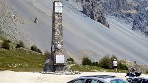 Cycling workout #32 izoard & vars raccolta delle mitiche grandi salite di davide cassani e dans la montée vers l'izoard, c'est warren barguil, porteur du maillot à pois, qui attaque à 6,2 km de l'arrivée. Col D Izoard Frankreich Per Motorrad Fotos Bericht Hermann Ryter Steffisburg Schweiz Motorradtour Col D Izoard Tourbericht Route Ausflug Passefahrt