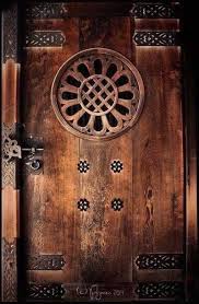 Sally Richards Adli Kullanicinin Doorways 2 Other Places Panosundaki Pin Goruntuler Ile Antika Ahsap Eski Kapilar Antika Kapilar