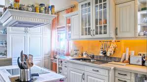 Comment gagner de la place lorsqu'on range sa valise ? 5 Astuces Pour Mieux Ranger Dans La Cuisine