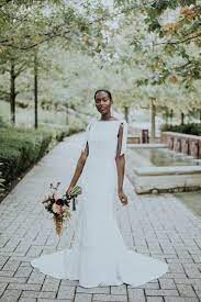 Stunning Chicago Wedding Portrait Inspiration At Lake Shore East Park Junebug Weddings Bohemian Style Gown Wedding Dress Trends Beautiful Wedding Dresses