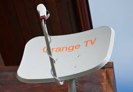 Orange oferă în prezent inclusiv servicii de internet prin fibră optică şi televiziune prin cablu cu o gamă variată de opţiuni şi avantaje pentru clienţii de telefonie mobilă ai companiei. Internet Prin Fibra Optica Sau Televiziune Prin Cablu Noi Servicii De La Orange