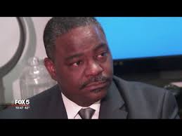 I-Team: Investor in Business Run by Mayor Kasim Reed's Father Won Millions  in Airport Contracts