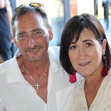 Byron Bay, home to the locals 🐬 From dolphins and turtles to rays, whales  and soaring eagles 🦅 Crystal clear water, wild encounters, and the best  seat in the house! Come paddle