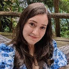 Amy Fonzi's Instagram, Twitter & Facebook