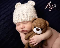 When your names Teddy so your mum brings along the cutest little props 🥹🧸  Always happy to incorporate all your special items to make sure your shoots  are personal and perfect to