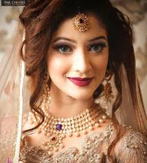 Dulhan Dulhan In 2019 Pakistani Bridal Hairstyles Pakistani Bridal Hairstyles Bridal Makeup Looks Pakistani Bridal Makeup