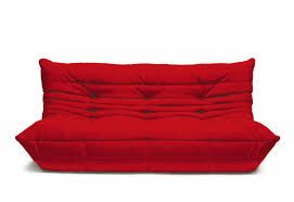Instantly recognisable, togo provides ultimate comfort in an unusual form, part of a modular range perfect for contemporary spaces. Togo Sofa 3 Seater By Ligne Roset Stylepark