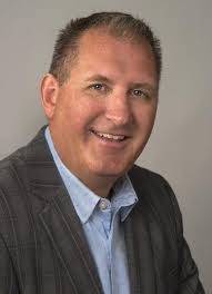 Heather Arnott's Instagram, Twitter & Facebook