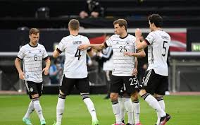 Die fans kommen nur mit einem negativen coronatest ins stadion und. Bxeicxjk7ru46m