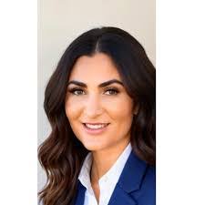 Rae Friedman's Instagram, Twitter & Facebook