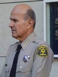 You can contact the sheriff's office (enforcement & writs office) in person or by phone. Sheriff Vereinigte Staaten Wikipedia